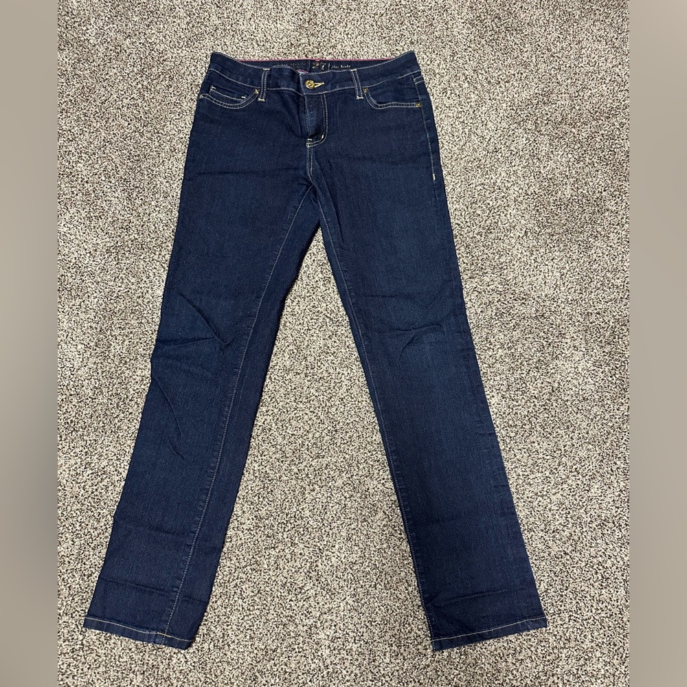 Women’s size 27 Kate Spade jeans.